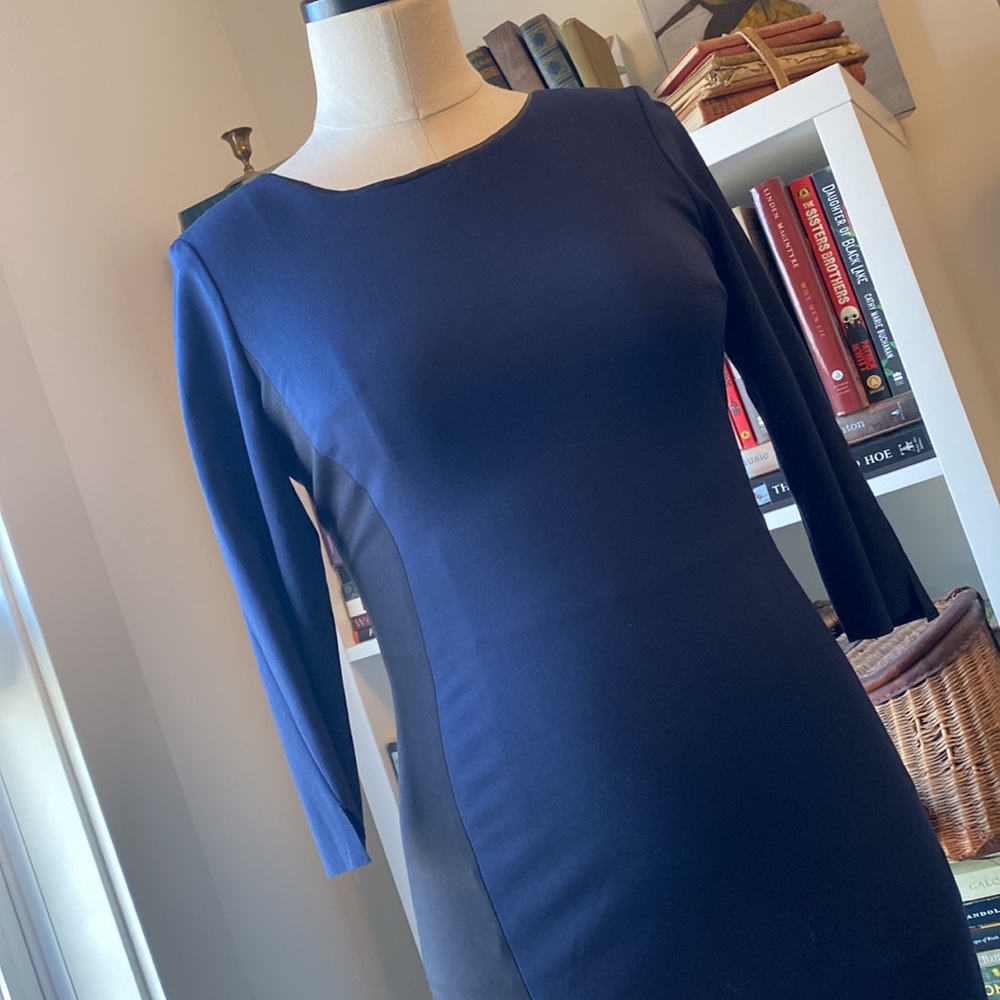 🔥 Designer Alert Elie Tahari body con dress
